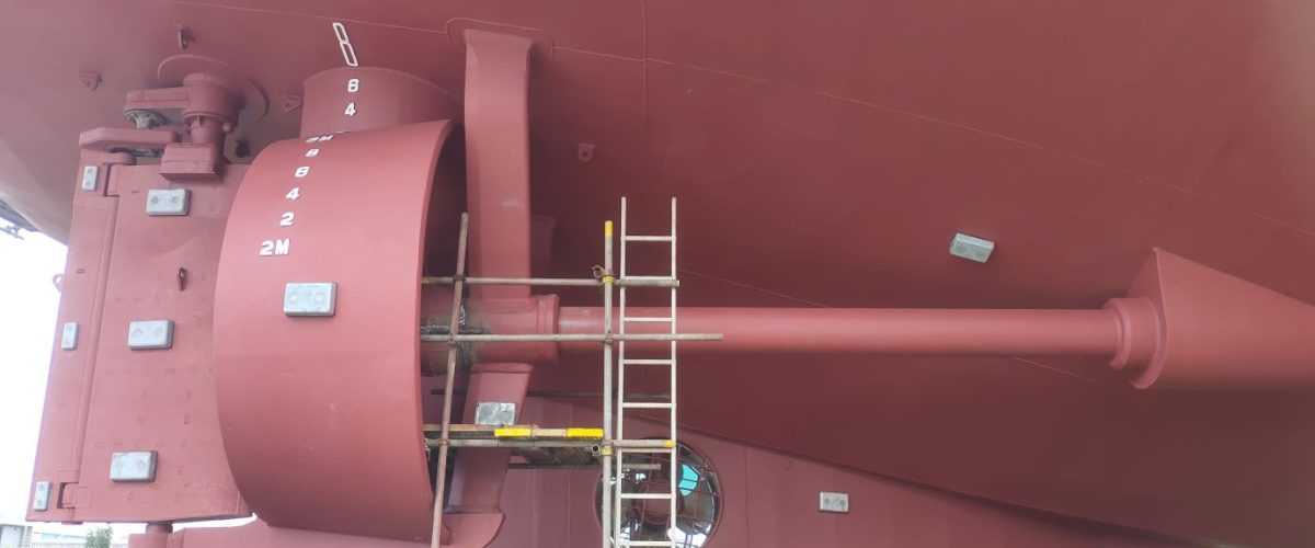 Stern tube kapal 1200x500