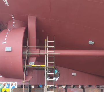 Stern tube kapal 360x320